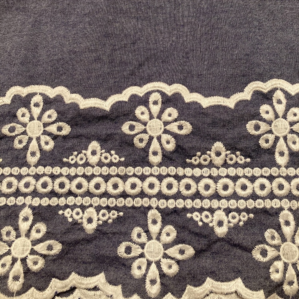 Talbots Blue Chambray Skirt with Lace Pattern - Picture 4 of 5